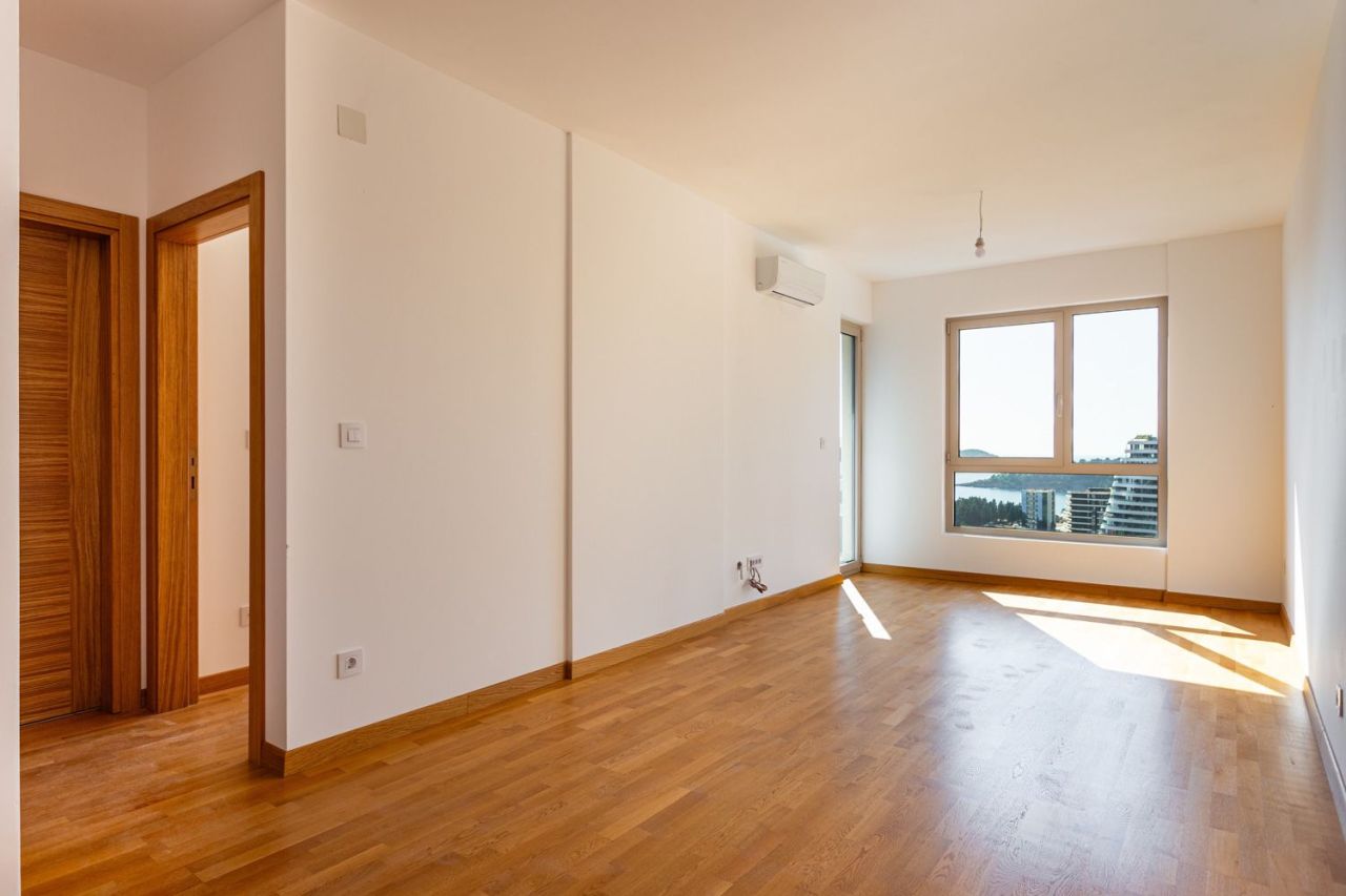 Wohnung in Becici, Montenegro, 48 m² - Foto 1