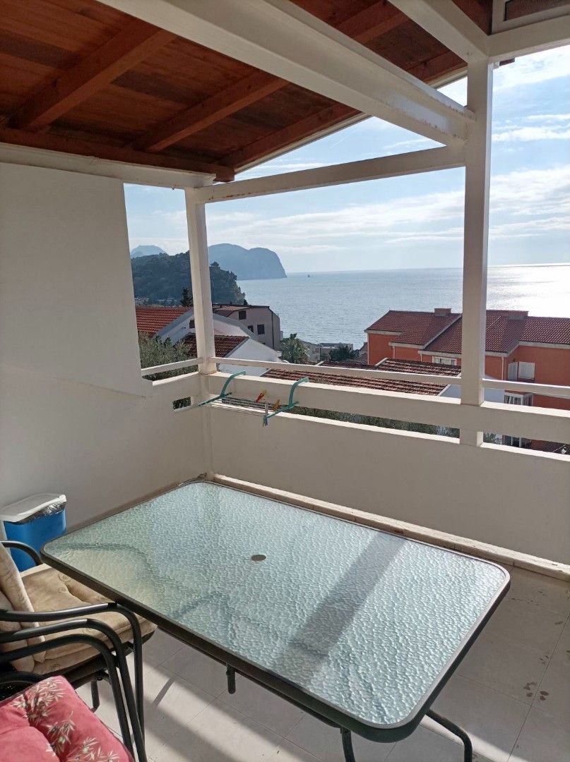 Appartement à Petrovac, Monténégro, 110 m² - image 1