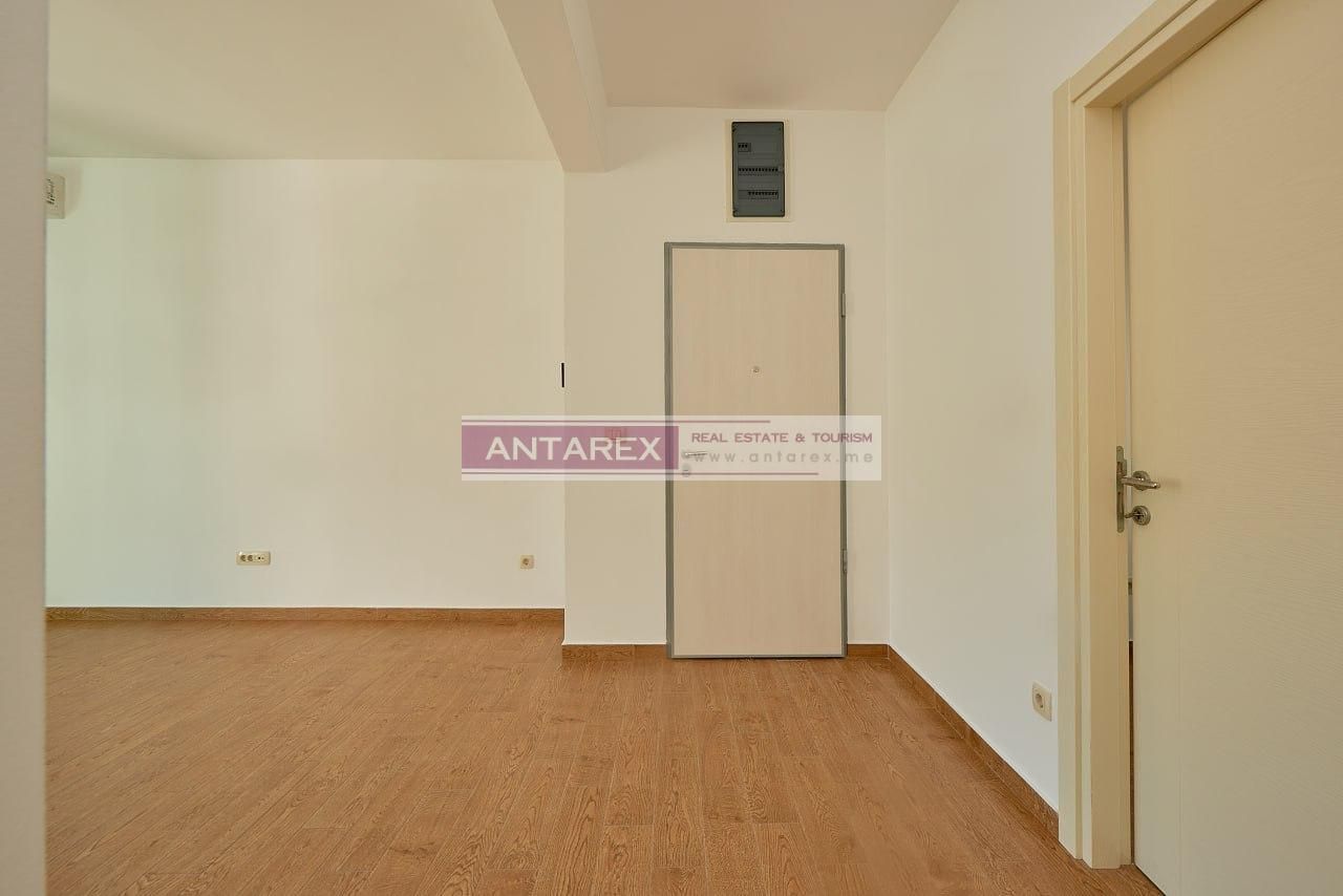 Apartment in Becici, Montenegro, 63 m² - picture 5