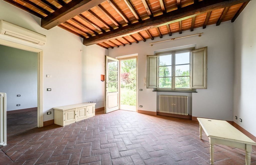 Commercial apartment building in Lucca, Italy, 800 m² - picture 7