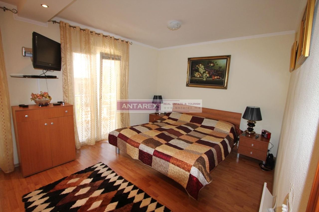 Villa en Kumbor, Montenegro, 210 m² - imagen 9