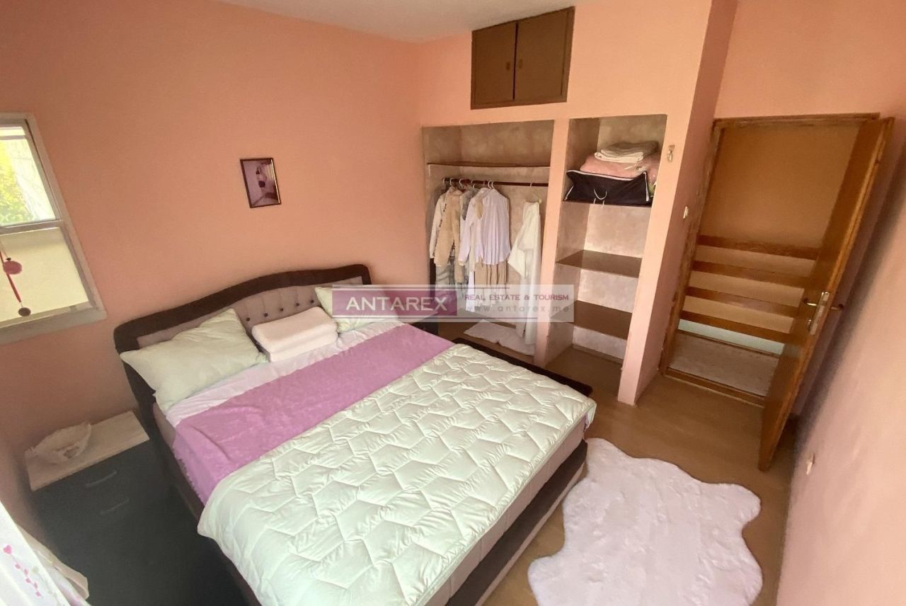 Apartment in Herceg-Novi, Montenegro, 276 m² - picture 13