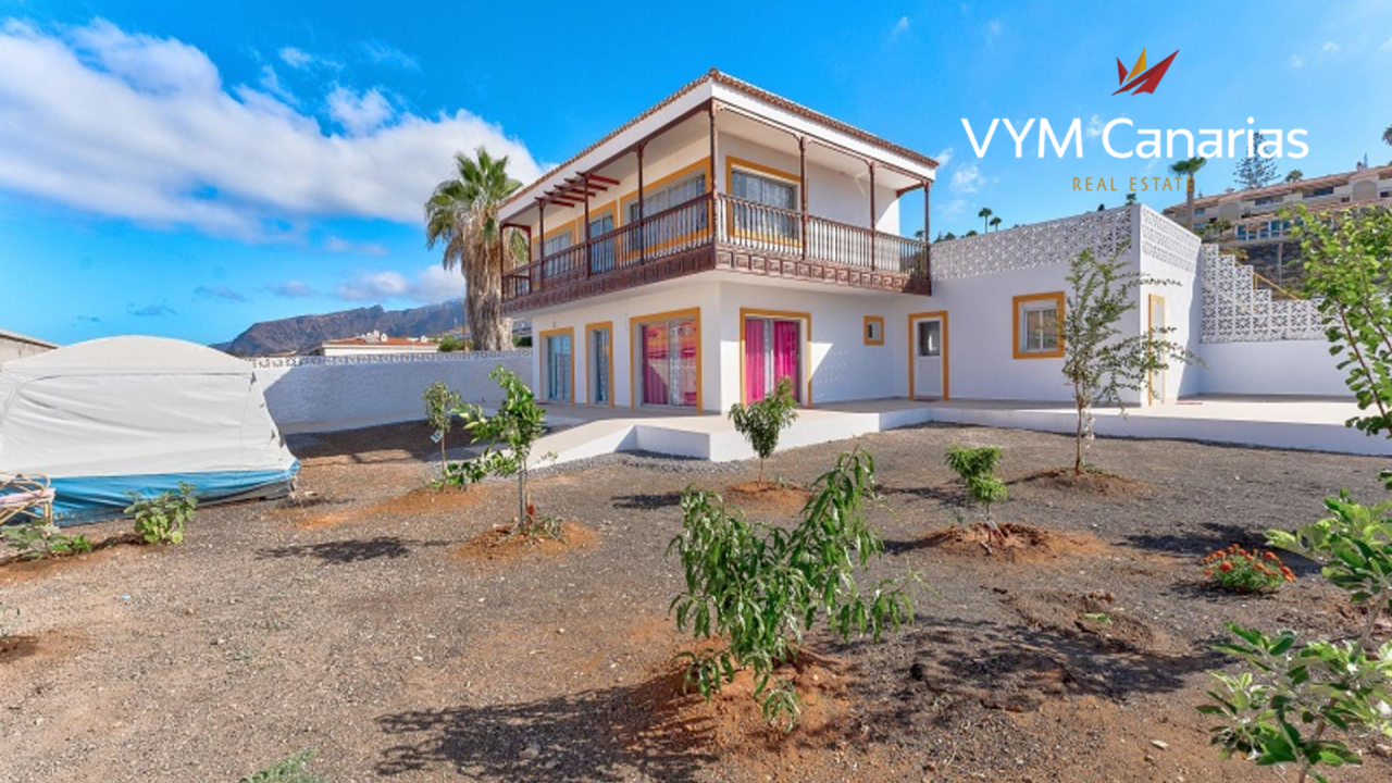 Villa en Tenerife, España, 220 m² - imagen 1