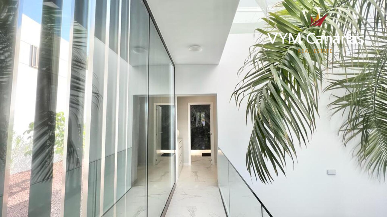Villa en Tenerife, España, 497.55 m² - imagen 17