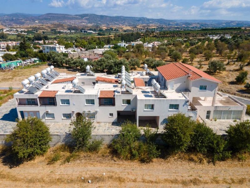 Maison de rapport à Paphos, Chypre, 1 061 m² - image 2