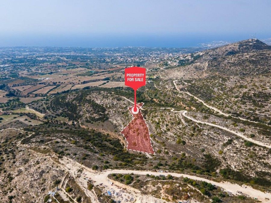 Terrain à Paphos, Chypre, 6 021 m² - image 1