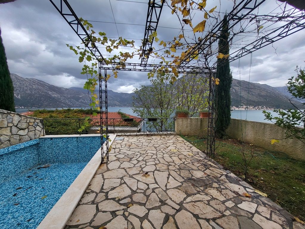 Appartamento a Kotor, Montenegro, 126 m² - foto 9