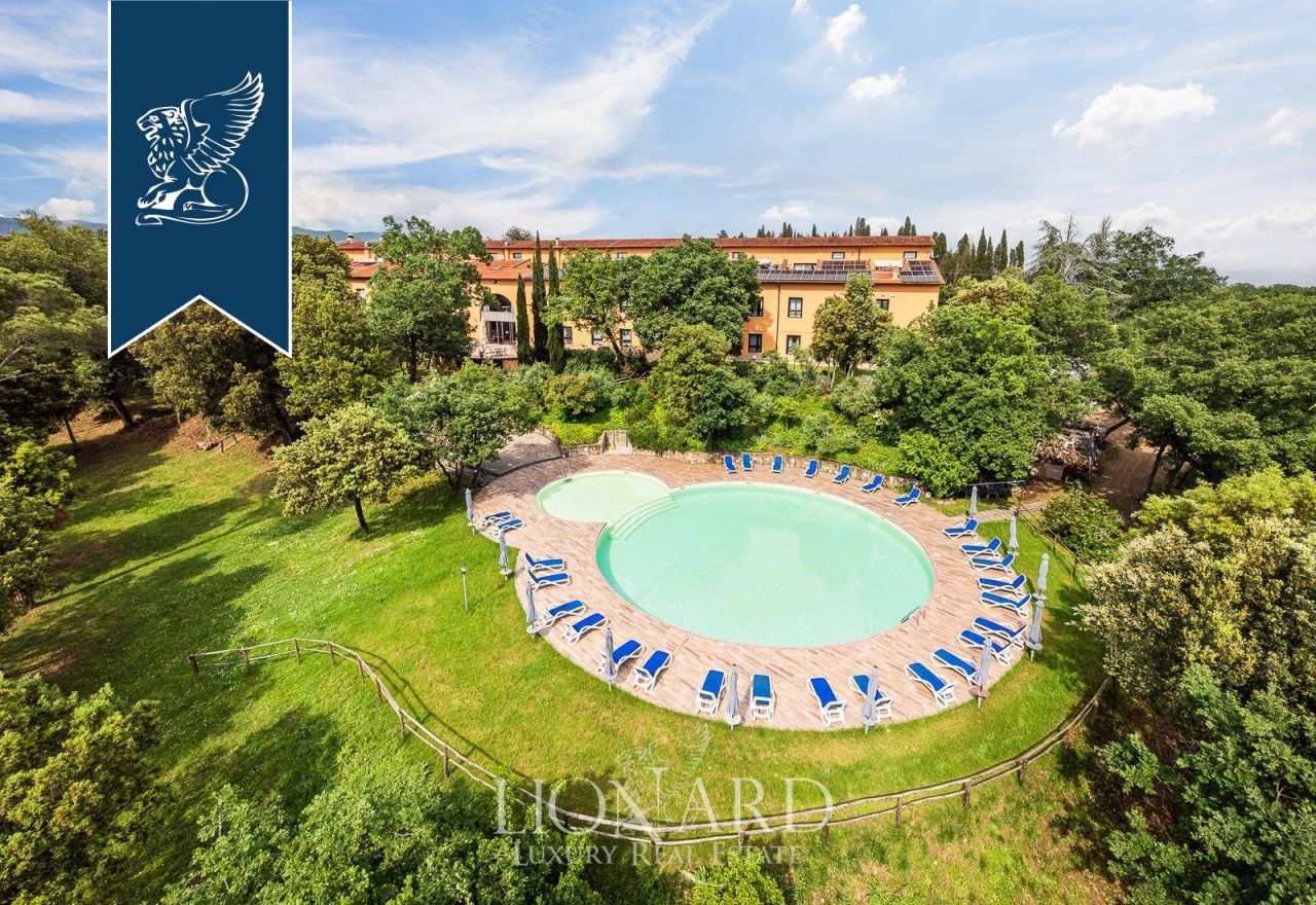 Hotel in Arezzo, Italien, 4 000 m² - Foto 1