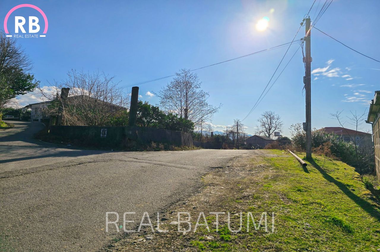Terreno a Batumi, Georgia, 2 000 m2 - foto 3