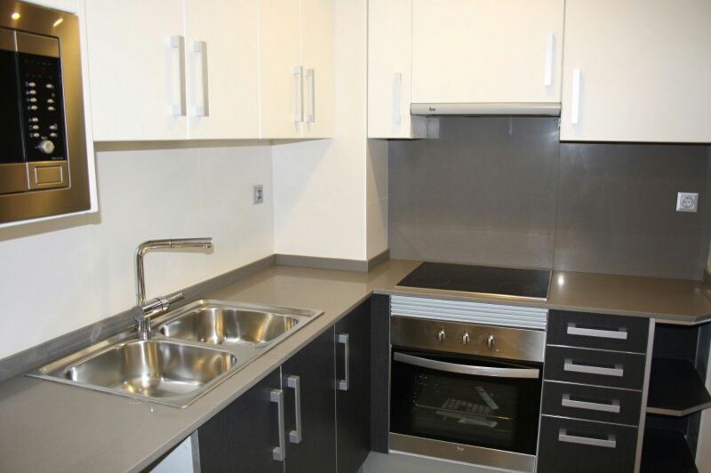 Flat in Barcelona, Spain - picture 4