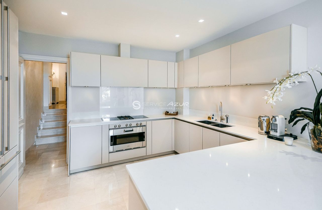 Villa in Cannes, France, 380 m² - picture 19