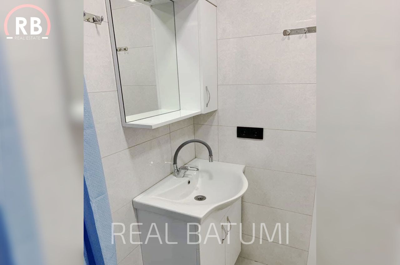 Flat in Batumi, Georgia, 42.2 m² - picture 13