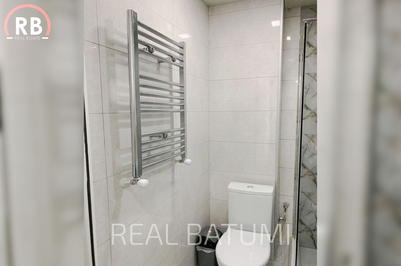 Flat in Batumi, Georgia, 42.2 m² - picture 14