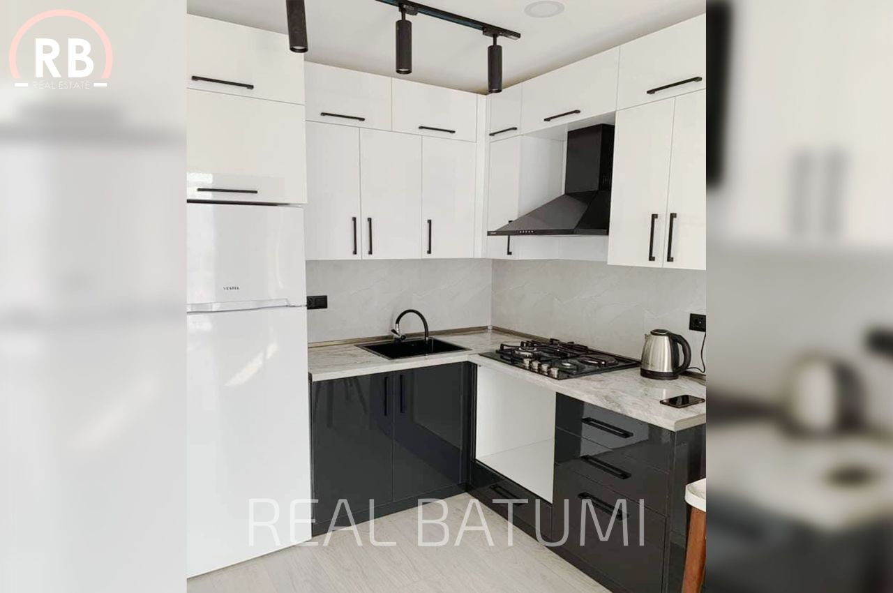 Flat in Batumi, Georgia, 42.2 m² - picture 3