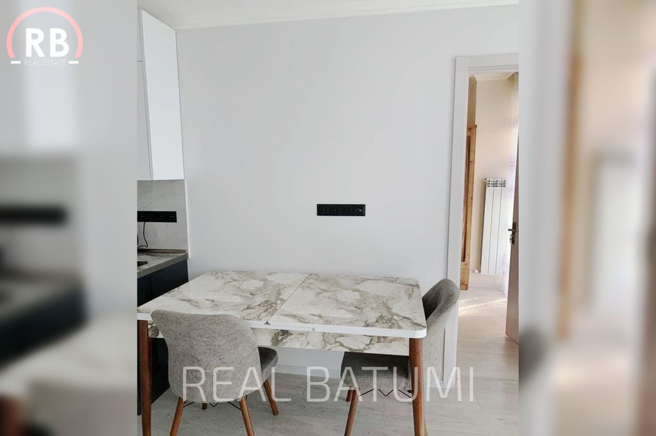 Flat in Batumi, Georgia, 42.2 m² - picture 4