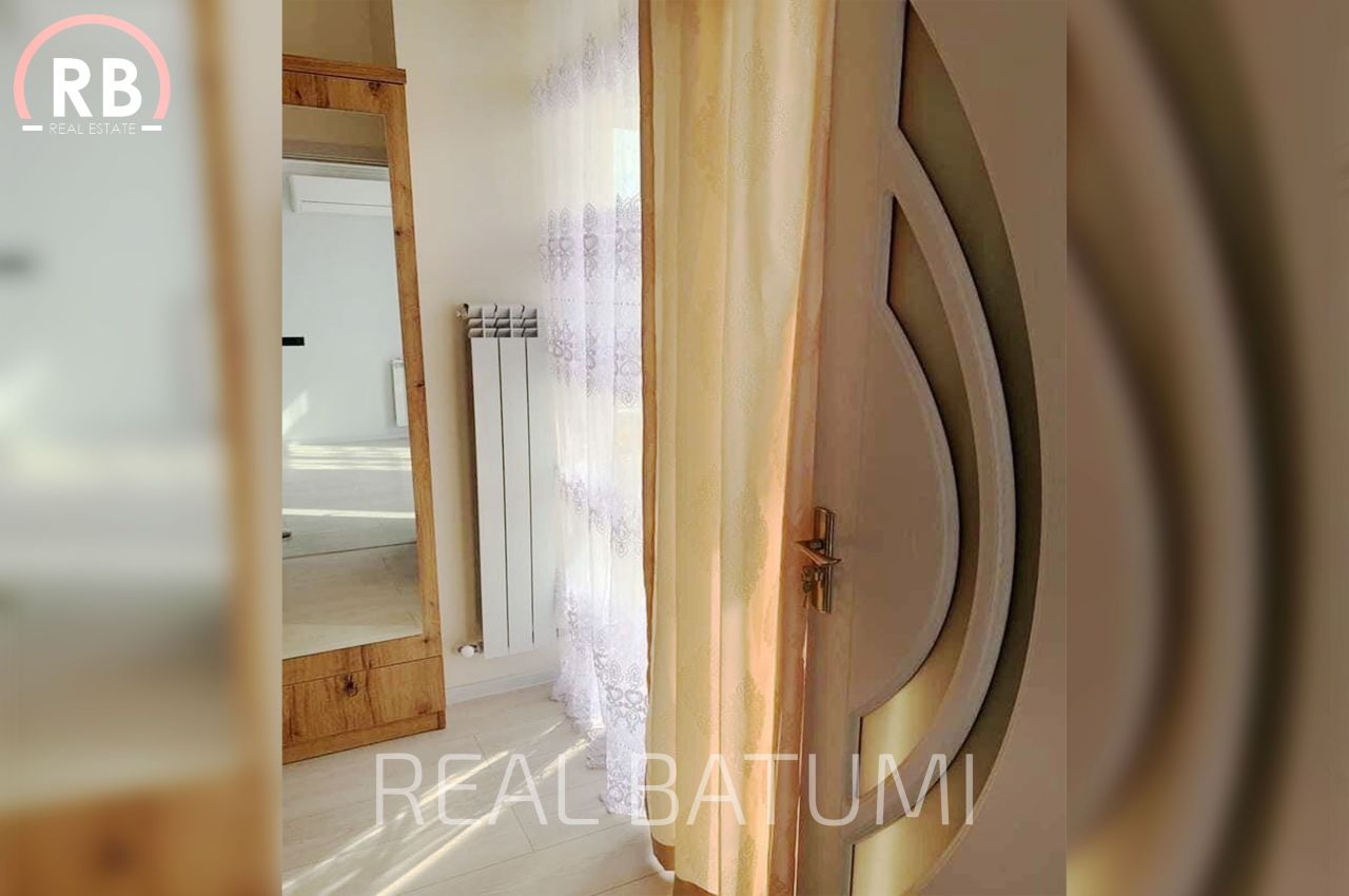 Flat in Batumi, Georgia, 42.2 m² - picture 8