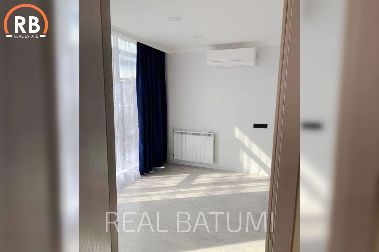 Flat in Batumi, Georgia, 42.2 m² - picture 7