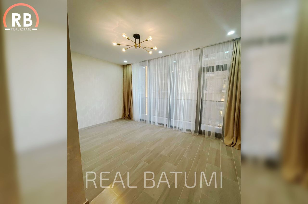 Flat in Batumi, Georgia, 37.5 m² - picture 1