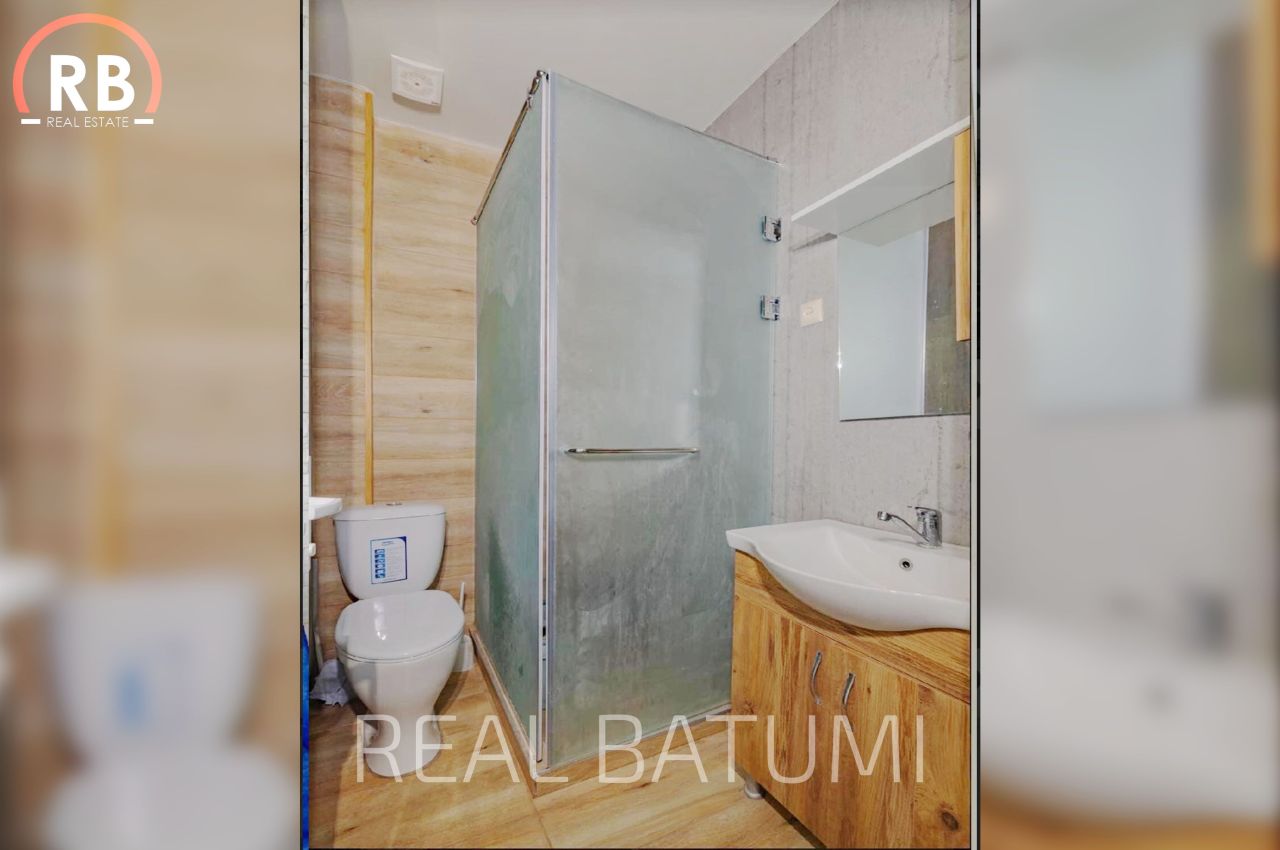 Flat in Batumi, Georgia, 45 m² - picture 11