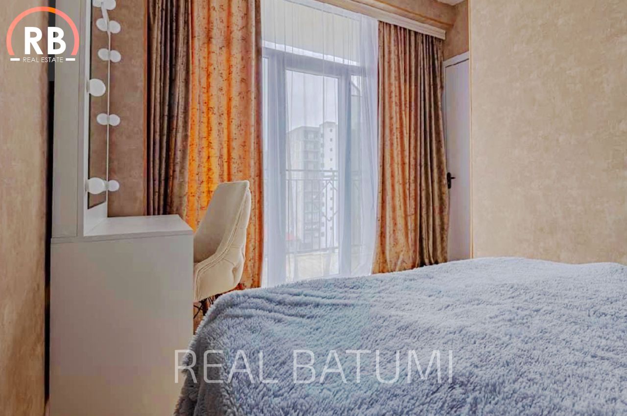 Flat in Batumi, Georgia, 45 m² - picture 2