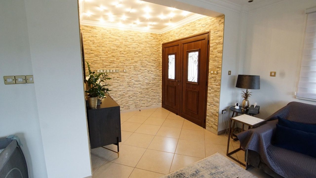 Villa en Limasol, Chipre, 328 m² - imagen 1