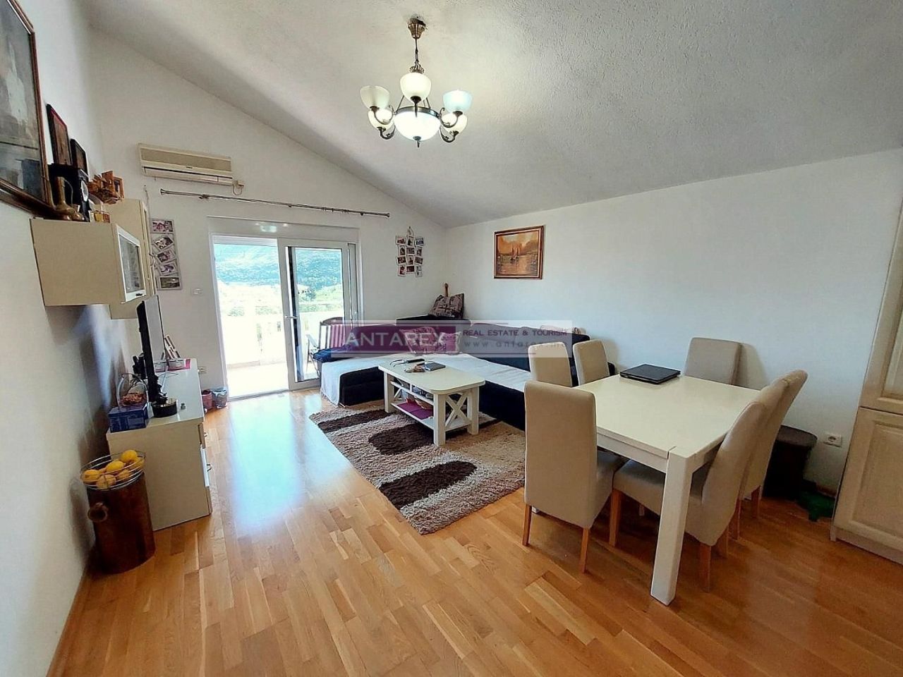 Apartment in Igalo, Montenegro - picture 2