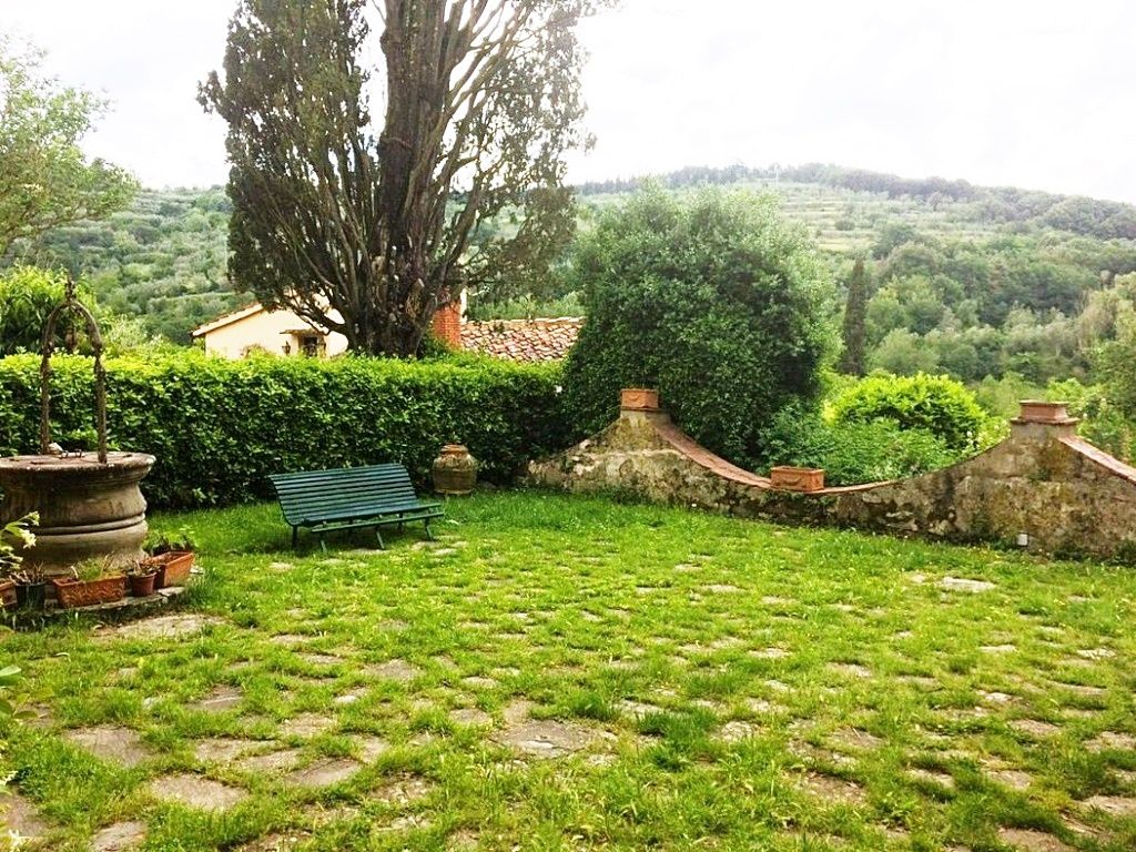 Villa in Florence, Italy, 250 m² - picture 2