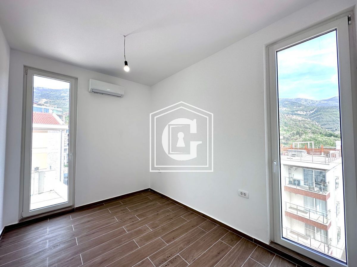 Apartment in Becici, Montenegro, 60 m² - picture 1