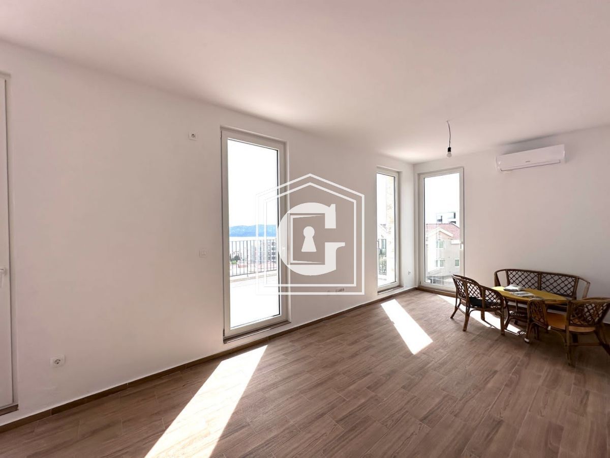 Apartment in Becici, Montenegro, 53 m² - Foto 1