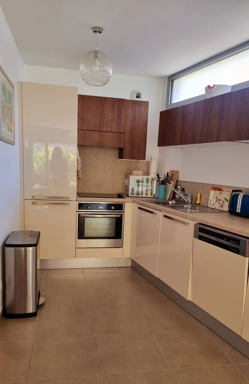 Appartement à Juan-les-Pins, France, 71 m² - image 4