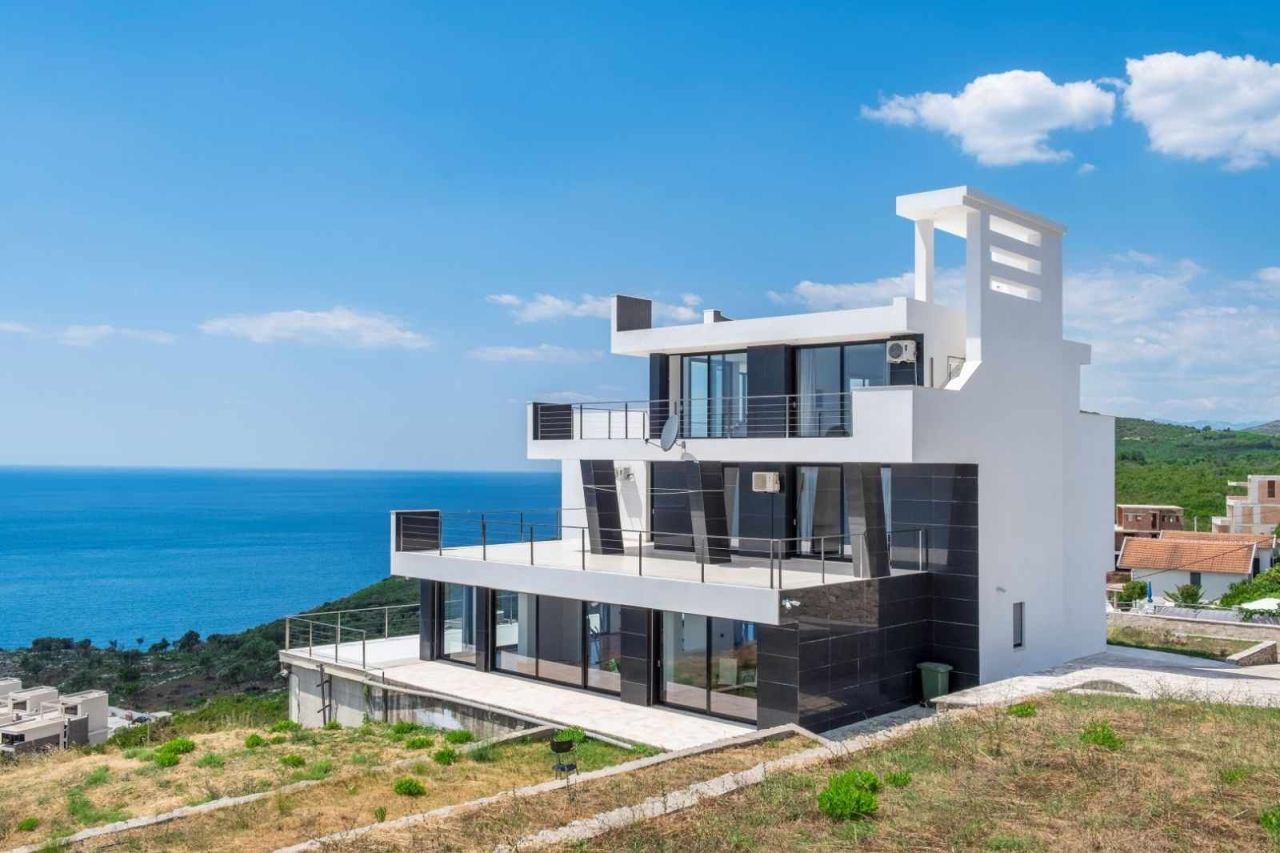 Villa in Budva, Montenegro, 1 150 m² - Foto 1