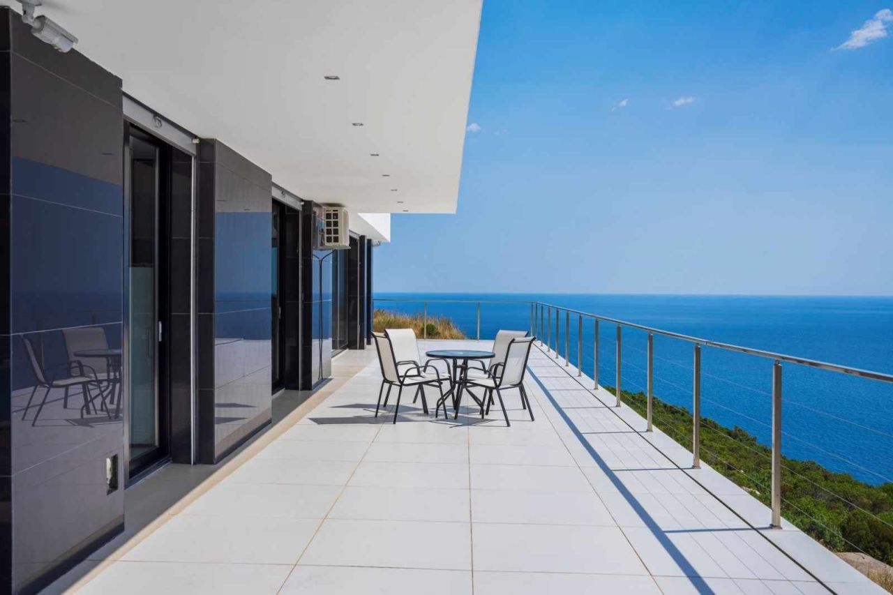 Villa en Budva, Montenegro, 1 150 m² - imagen 7