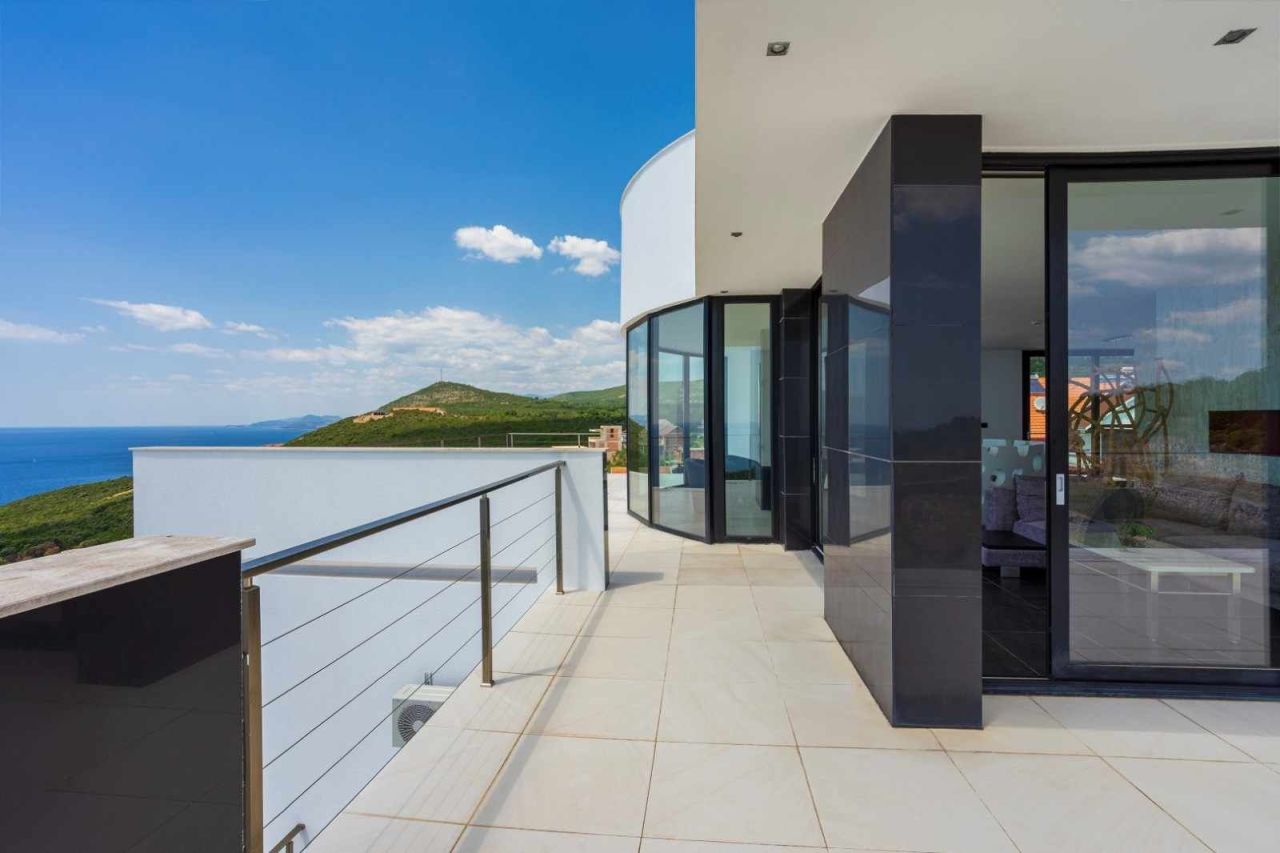 Villa en Budva, Montenegro, 1 150 m² - imagen 8