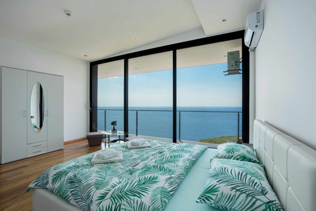 Villa en Budva, Montenegro, 1 150 m² - imagen 16