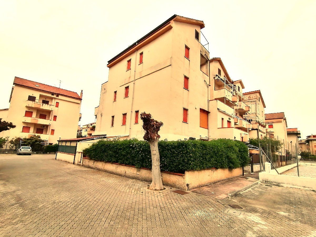 Wohnung in Scalea, Italien, 100 m² - Foto 1