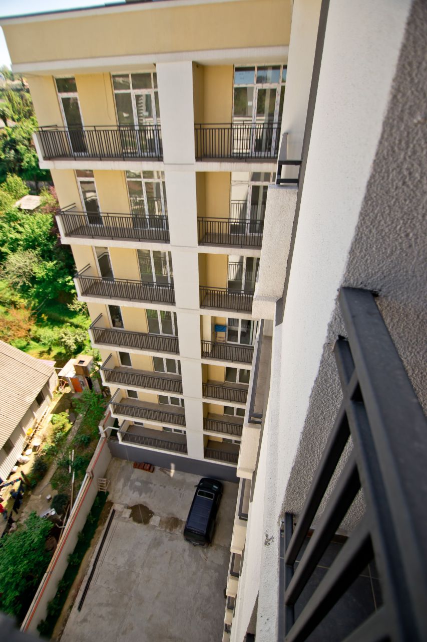 Flat in Batumi, Georgia, 43.9 m² - picture 2