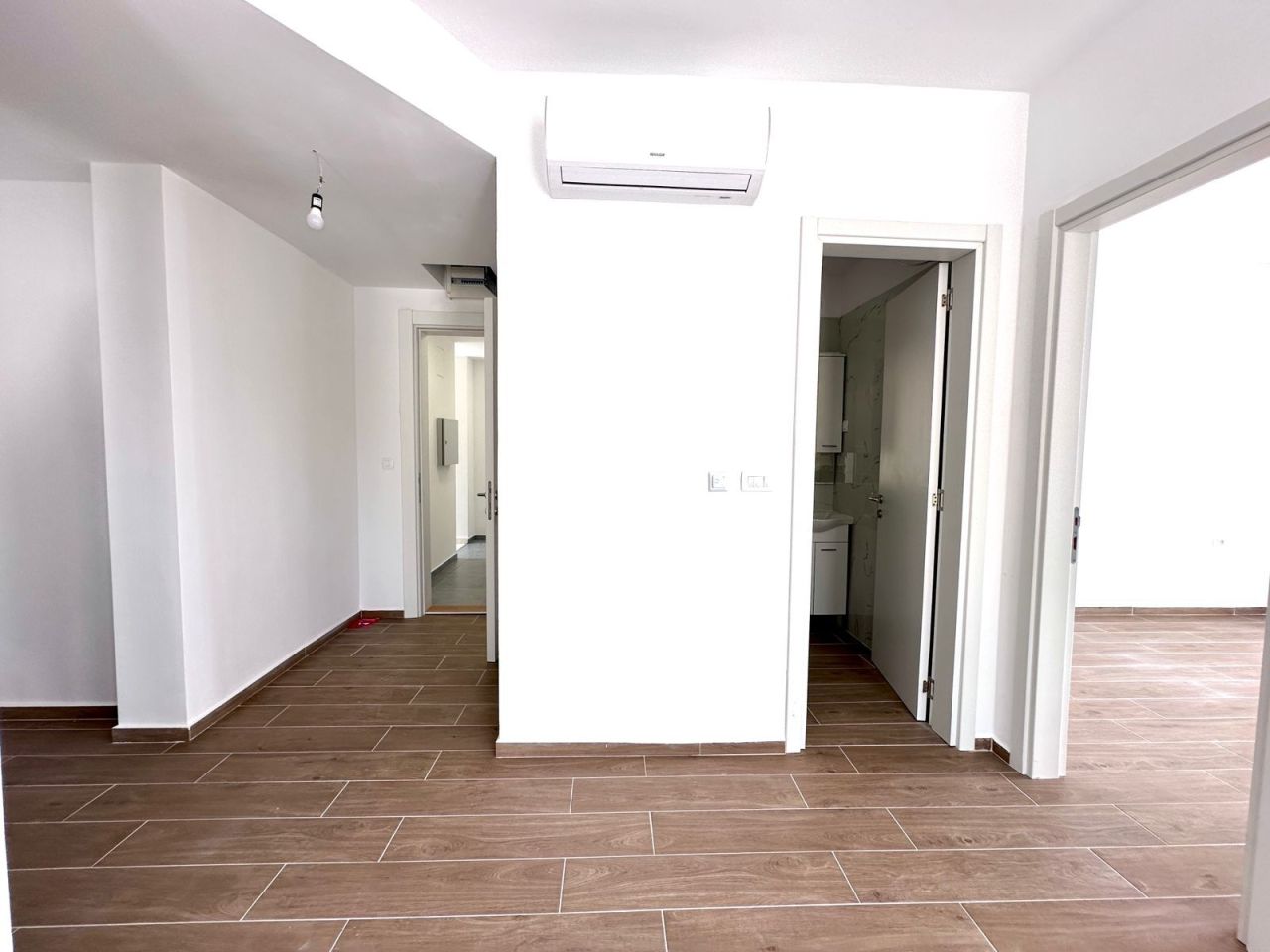 Piso en Budva, Montenegro, 60 m² - imagen 12