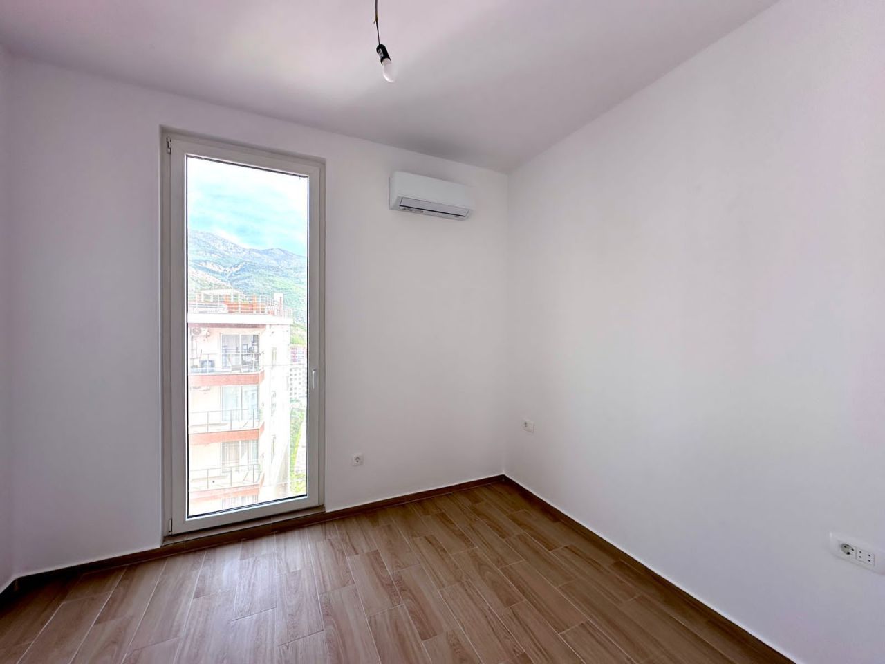 Piso en Budva, Montenegro, 69 m² - imagen 6