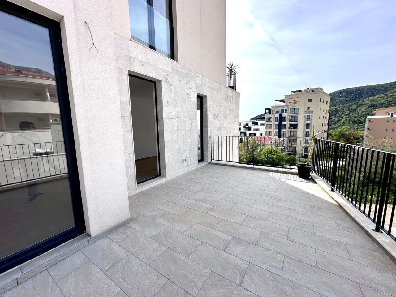 Piso en Budva, Montenegro, 69 m² - imagen 12