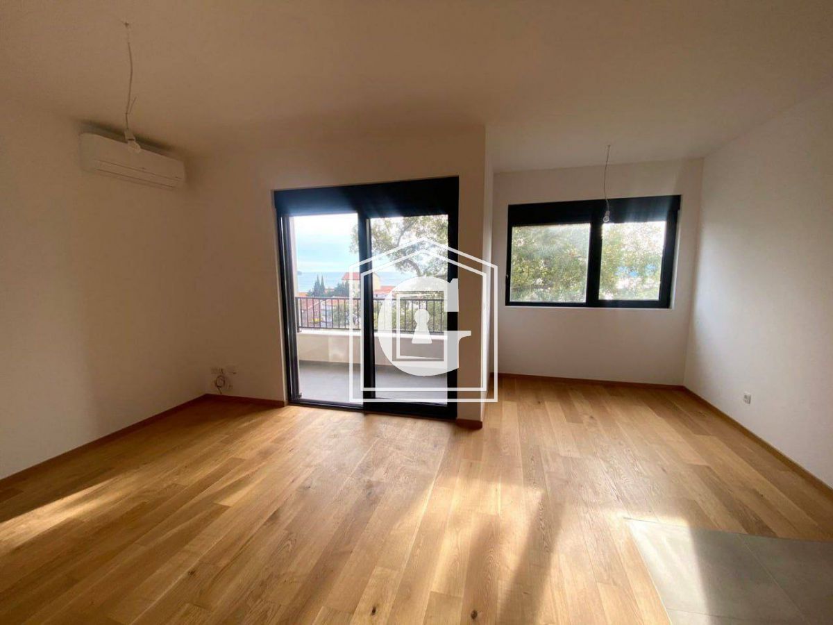 Apartamento en Becici, Montenegro, 27 m² - imagen 1