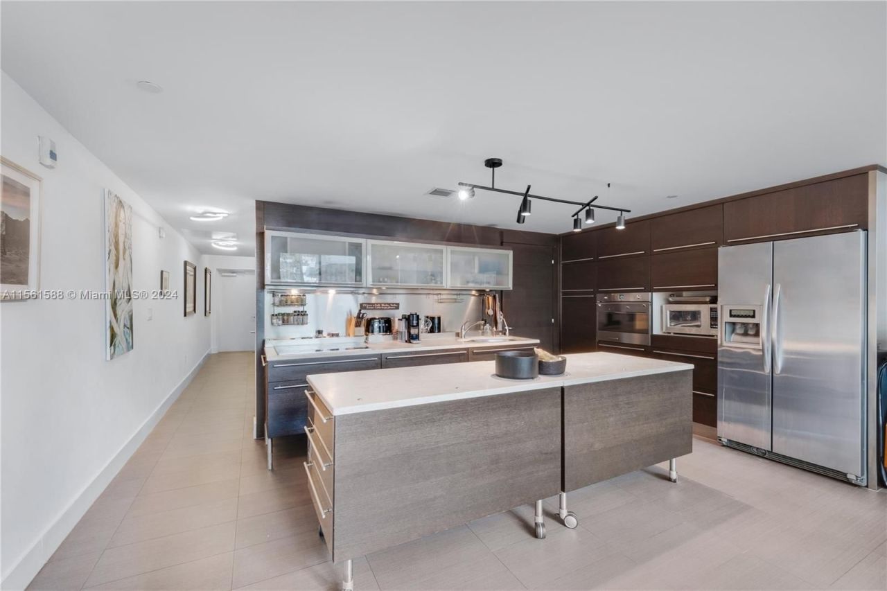 Loft in Miami, USA, 160 m² - picture 4