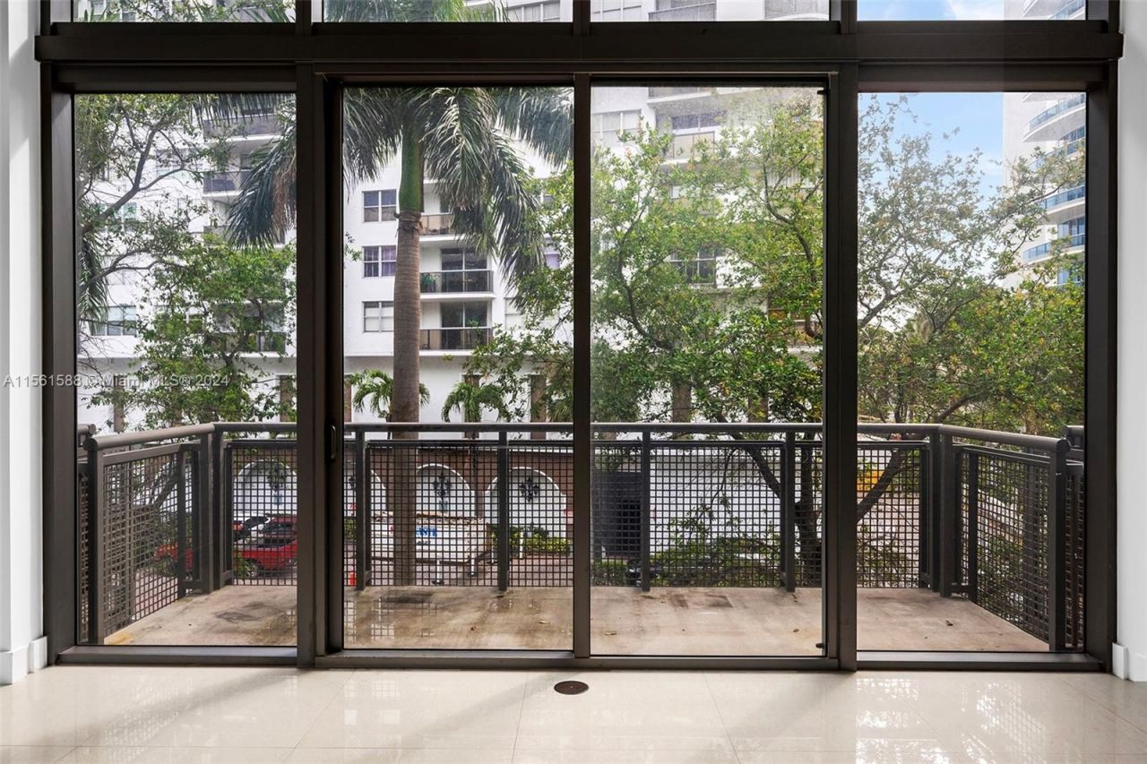 Loft in Miami, USA, 160 m² - picture 6