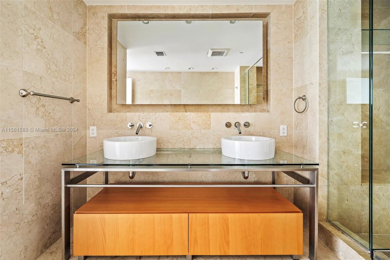 Loft in Miami, USA, 160 m² - picture 12