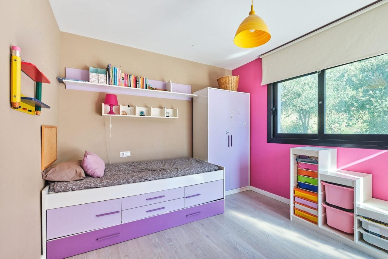 House in Barcelona, Spain, 413 m² - picture 13