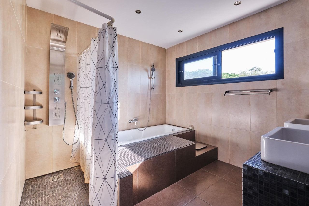 House in Barcelona, Spain, 413 m² - picture 15