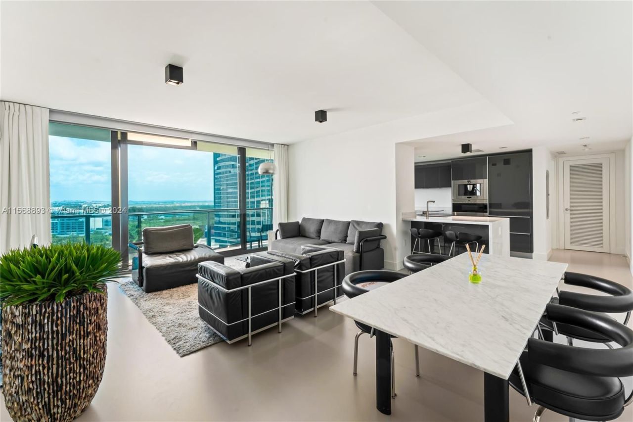 Appartement à Miami, États-Unis, 110 m² - image 1