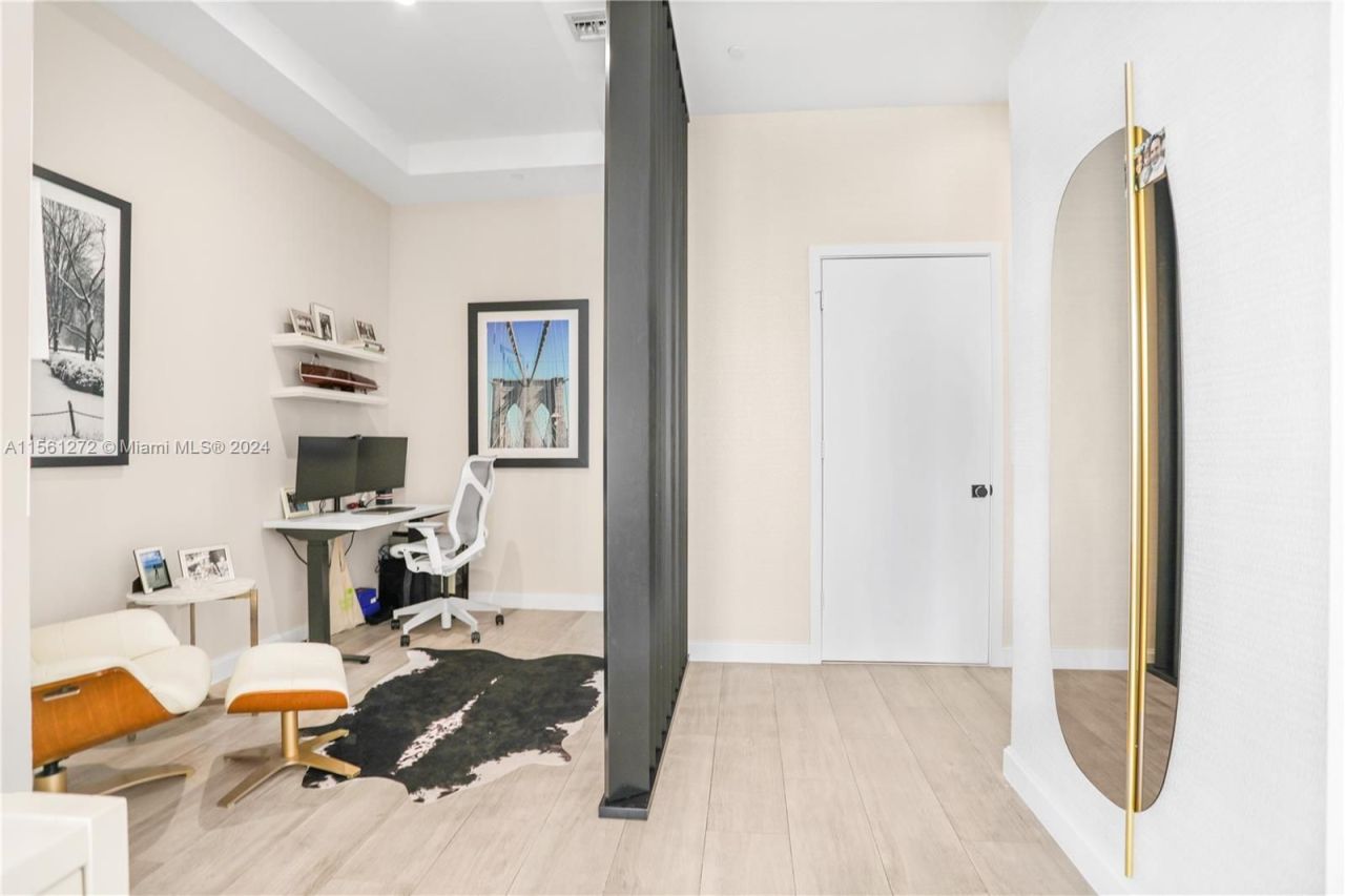 Flat in Miami, USA, 130 m² - picture 15