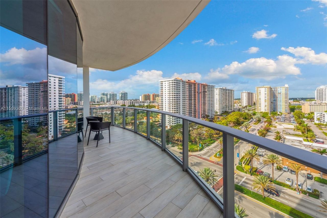 Flat in Miami, USA, 140 m² - picture 2
