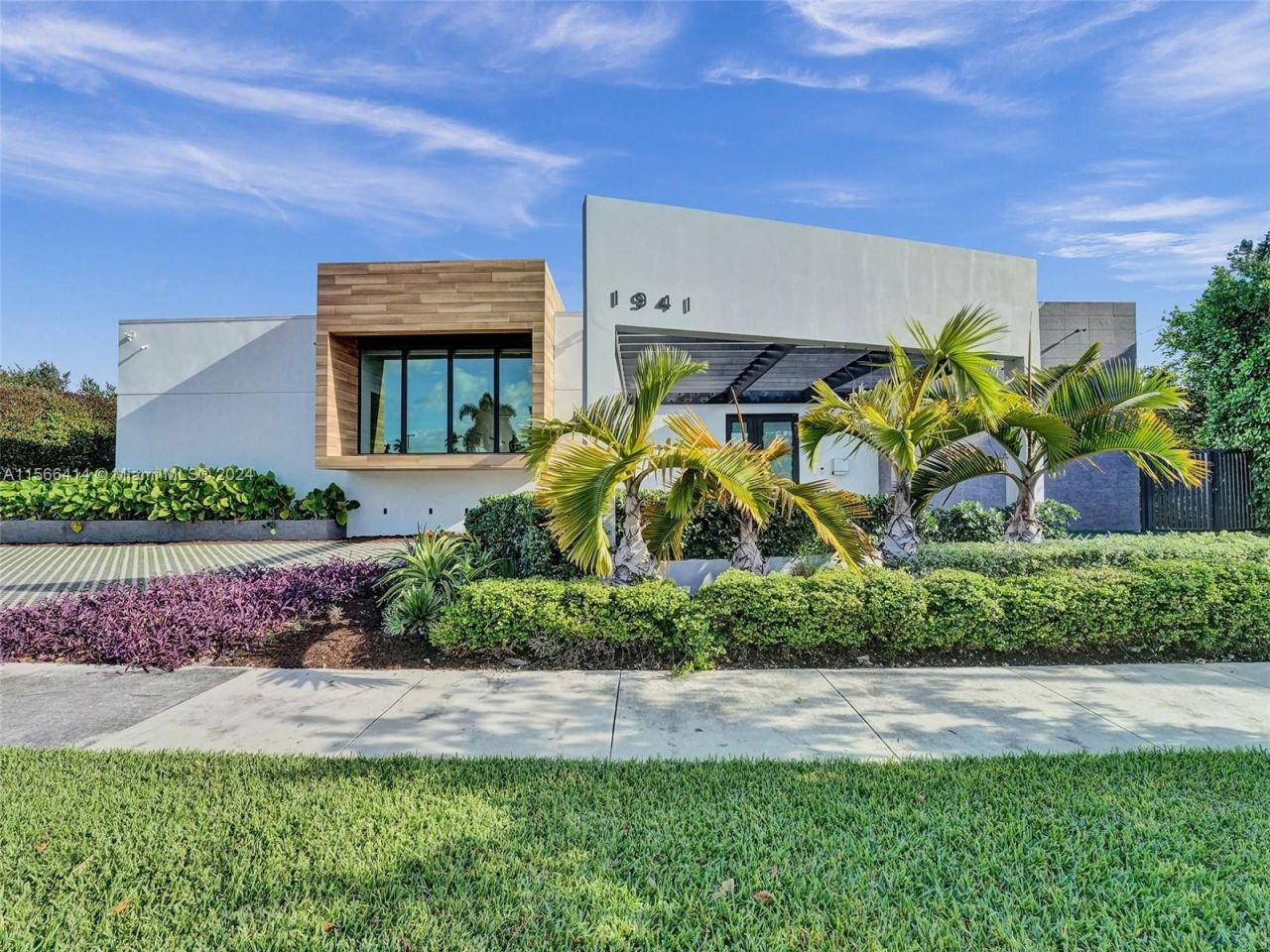 Villa in Miami, USA, 340 m² - picture 1