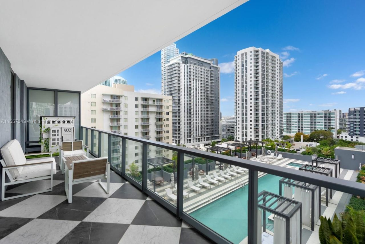 Flat in Miami, USA, 260 m² - picture 7